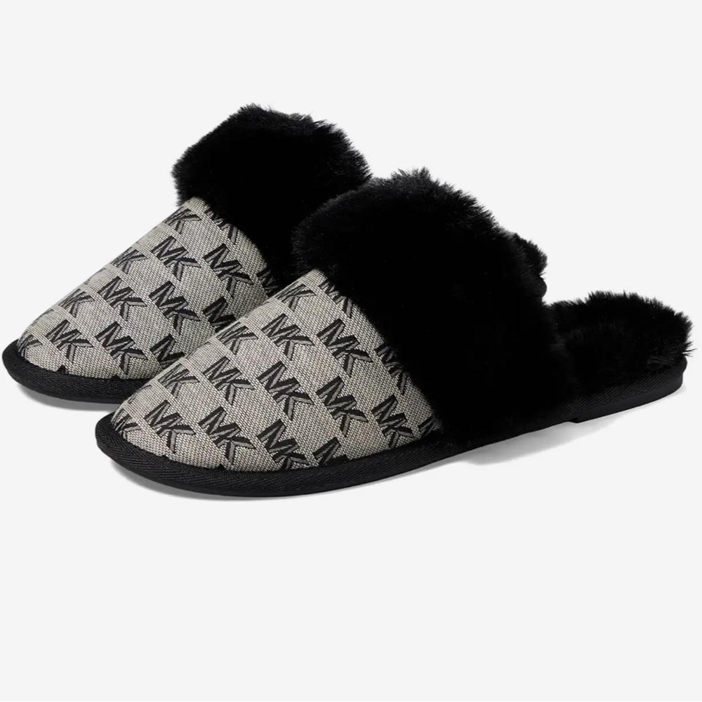 📦 NWT MICHAEL KORS in BOX Slippers- Retail $110